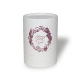 bougie blanche avec logo de fleurs